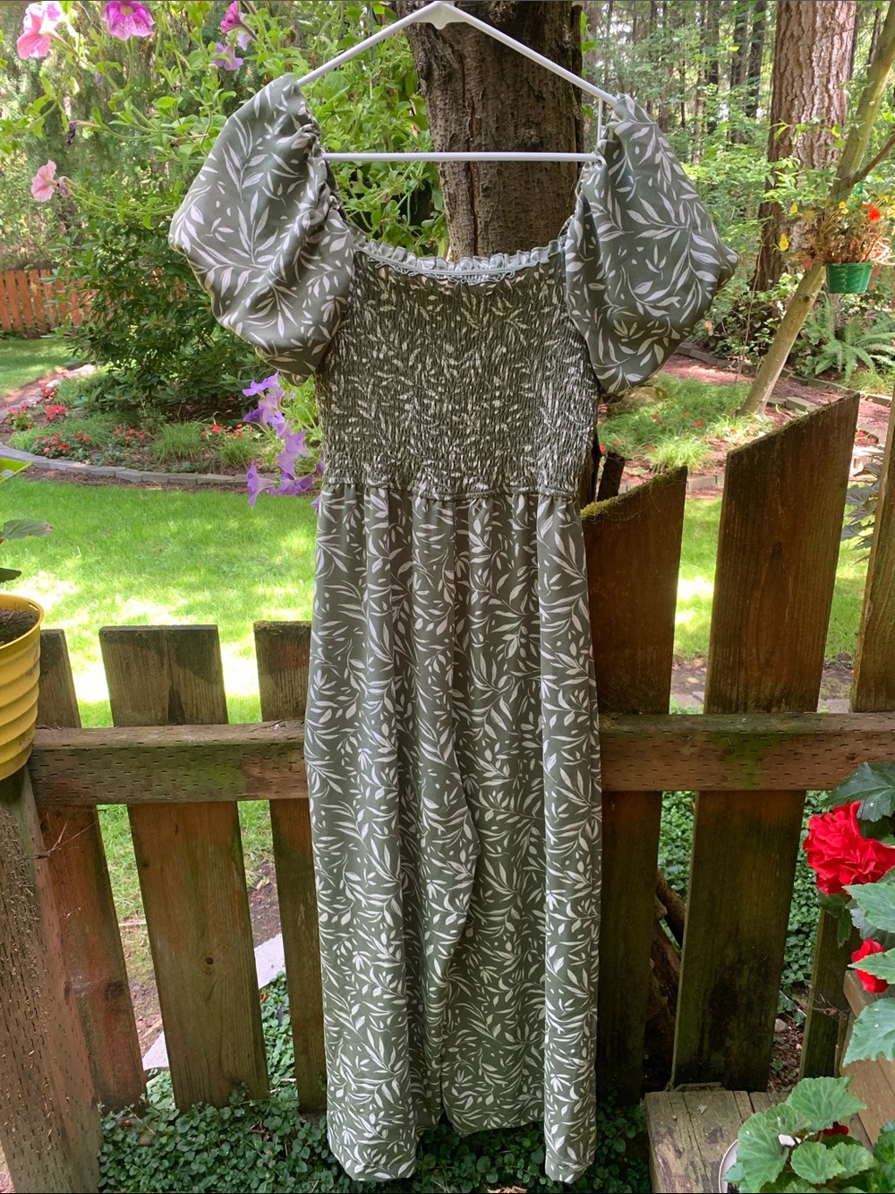 Inspired Hearts Olive & White Puff-Sleeve Floral Jumpsuit - Picture 3 of 7